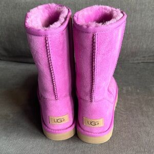 UGG Pink Boots Women’s 9
